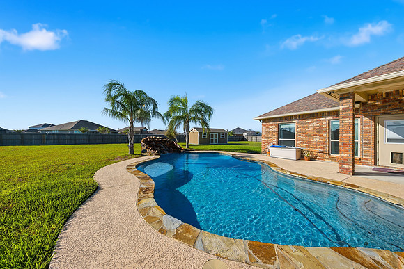 12-18-25 5425 Kitty Hawk Janice Cruz Realtor®P1001634