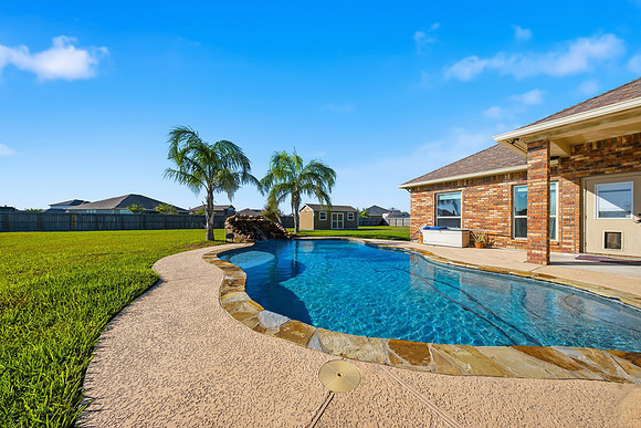 12-18-25 5425 Kitty Hawk Janice Cruz Realtor®P1001639