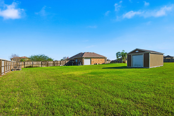 12-18-25 5425 Kitty Hawk Janice Cruz Realtor®P1001669