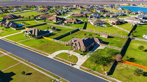 Drone_12-18-25 5425 Kitty Hawk Janice Cruz Realtor®DJI_20251219093329_0069_D_autoremove_11582622