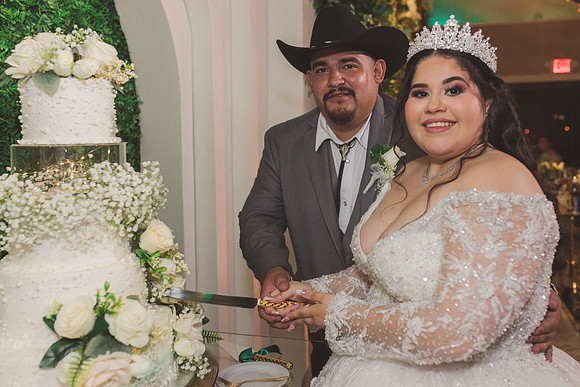 11-08-25_Kim and Mario Wedding-1054