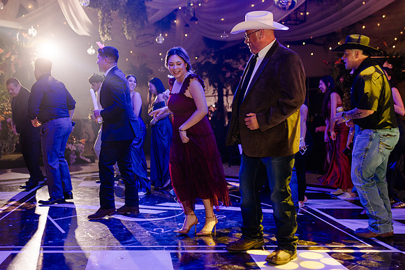 VIANEY AND FREDDY-346