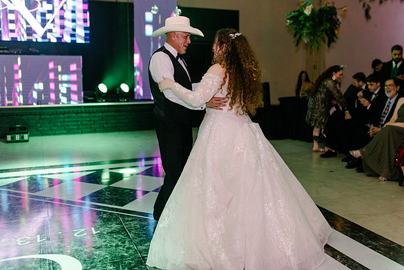 VIANEY AND FREDDY-1083