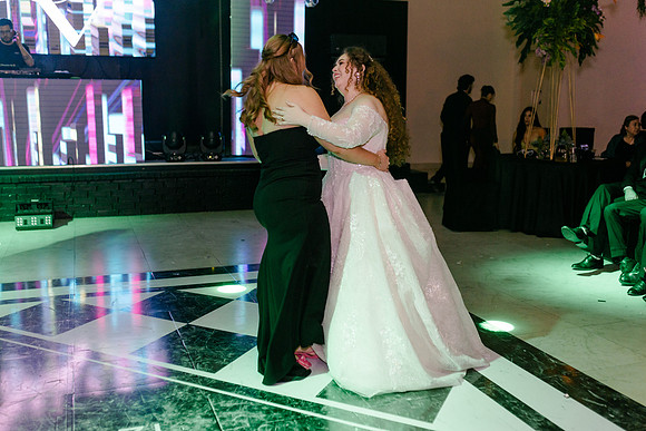 VIANEY AND FREDDY-1094