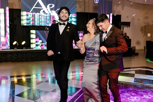 VIANEY AND FREDDY-1139