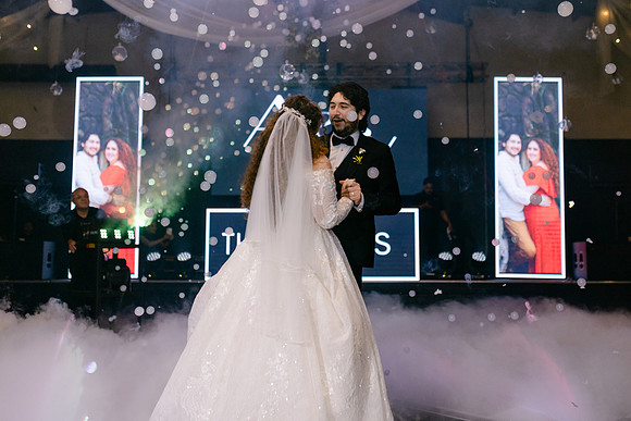 VIANEY AND FREDDY-2538