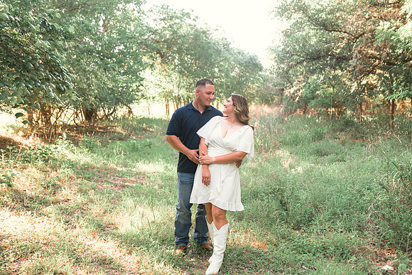 Larrisa and Justin Engagements-554