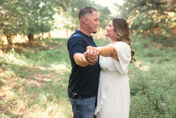 Larrisa and Justin Engagements-566