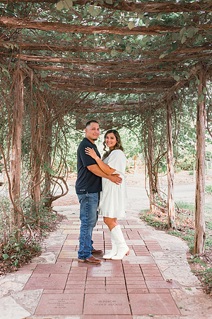 Larrisa and Justin Engagements-600
