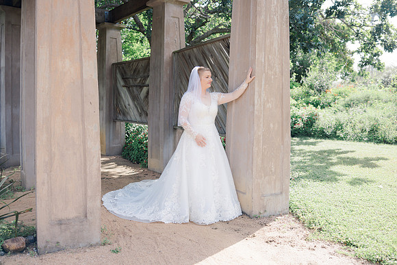 06-12-26_JOY BRIDALS-178