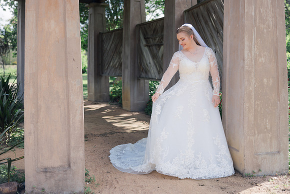 06-12-26_JOY BRIDALS-218