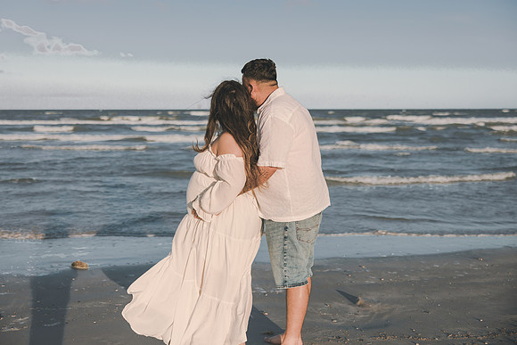 7-5-26_Gracie and Kevin Maternity-53