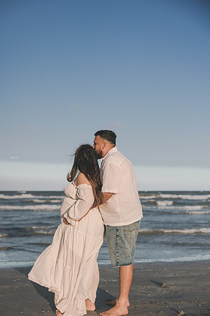 7-5-26_Gracie and Kevin Maternity-72