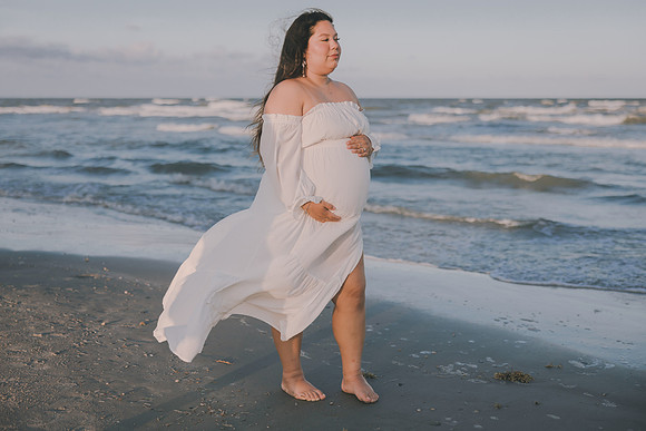 7-5-26_Gracie and Kevin Maternity-347