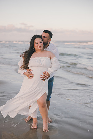 7-5-26_Gracie and Kevin Maternity-443