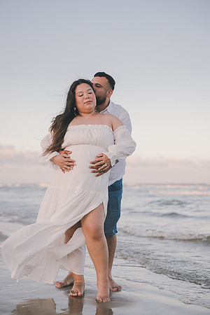 7-5-26_Gracie and Kevin Maternity-450