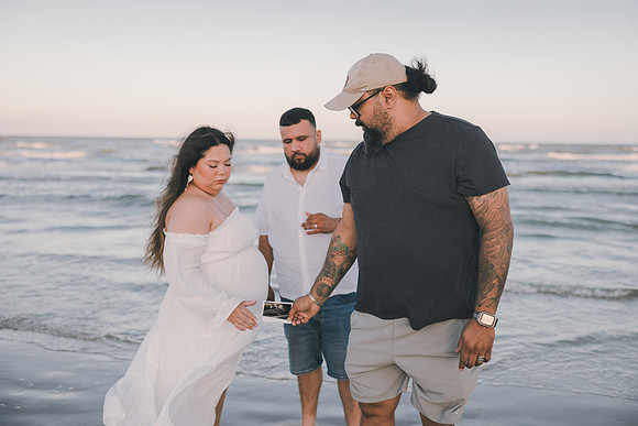 7-5-26_Gracie and Kevin Maternity-460