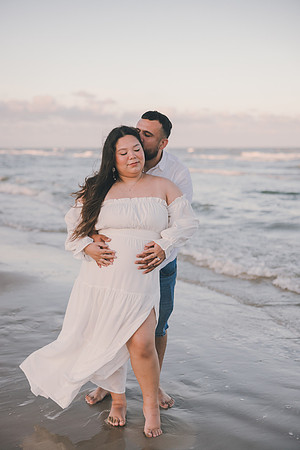 7-5-26_Gracie and Kevin Maternity-445