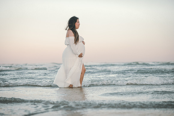 7-5-26_Gracie and Kevin Maternity-677