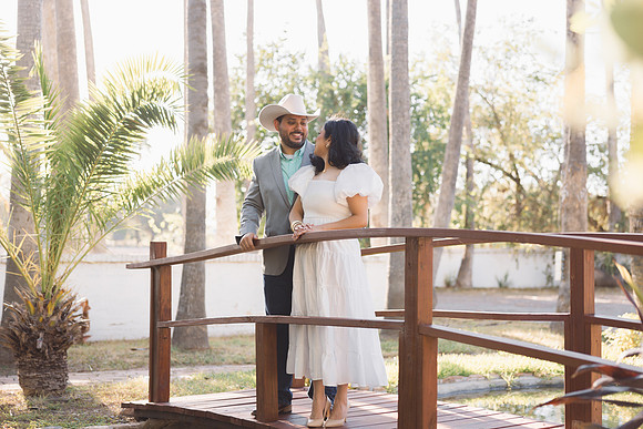 8-18-26_Orlando and Marah Engagements-304