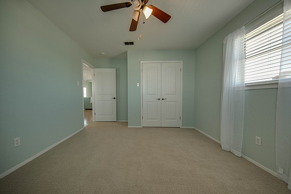 08_24_16 Alissa Spears Sagebrush St-133LRE1