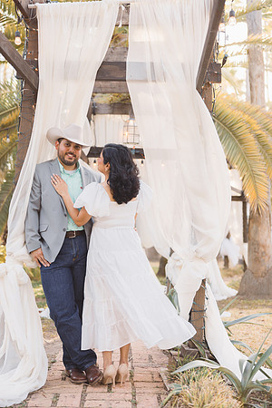8-18-26_Orlando and Marah Engagements-490