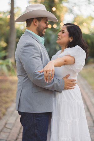 8-18-26_Orlando and Marah Engagements-574