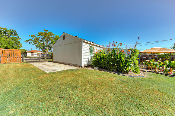 07_13_23 Matthew Forester 4550 Elvira Dr-70_21_97Matthew Forrester_EXT