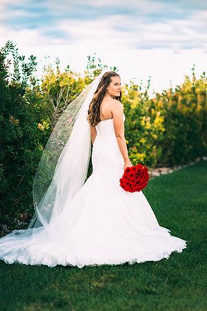 9-30-2018_Danielle Bridals-165-Edit
