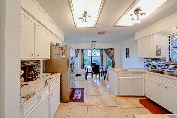 08_31_23 Matthew Forester 3506 Picadilly Ln-76_7_8MForester_Int