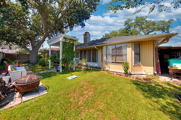 08_31_23 Matthew Forester 3506 Picadilly Ln-142_3_4MForester_Int_LuminarNeo-edit