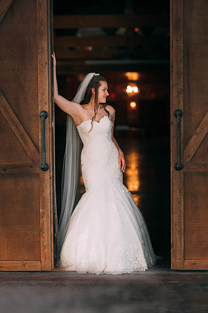 9-30-2018_Danielle Bridals-315-Edit