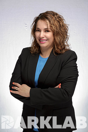 5-15-2018_Isabel Headshots-44-Edit