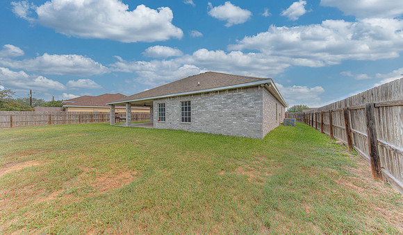 06_06_24 Ashley R 1480 W Virginia Cir-Kingsville, TX, United States-233_2_5_4_6Ashley EXT2_LuminarNeo-edit