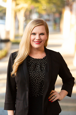 01_10_24 Lauren De Garza Headshots-3-Edit