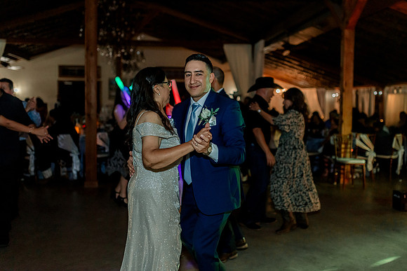 11-16-24_lori and Rj wedding-2417