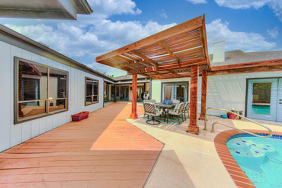 04_15_24 Brenda Garcia 5305 Sugarcreek-145_6_7Alissa_EXT_LuminarNeo-edit