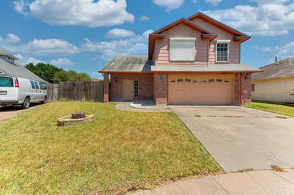 07_20_23 Brenda Garcia 5902 Cornell Dr-153_4_5BGarcia_EXT_LuminarNeo-edit
