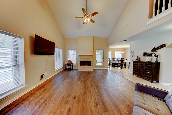 07_20_23 Brenda Garcia 5902 Cornell Dr-21_3_4BGarcia_Int