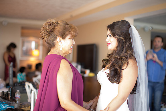10_22_16 Candice & Anthony Wedding Getting Ready-661