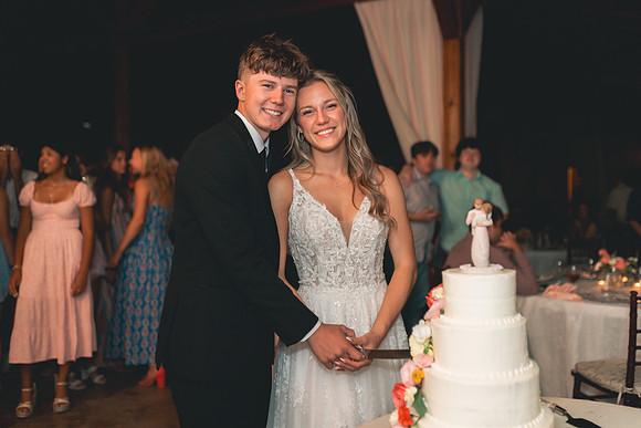 5-17-25_carissa AND JOEL WEDDONG-1671