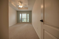 08_29_16 Amy Henderson Wind Hollow Dr-81LRE1