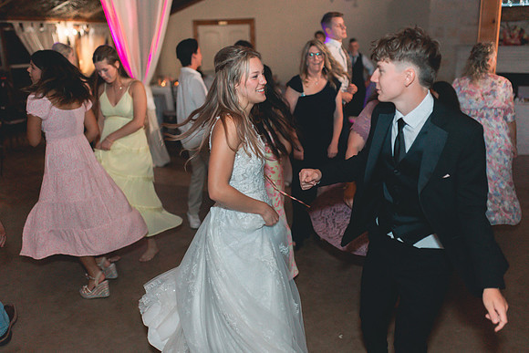 5-17-25_carissa AND JOEL WEDDONG-1337
