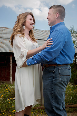 04_01_17 Jennifer and Travis Engagement-28-Edit