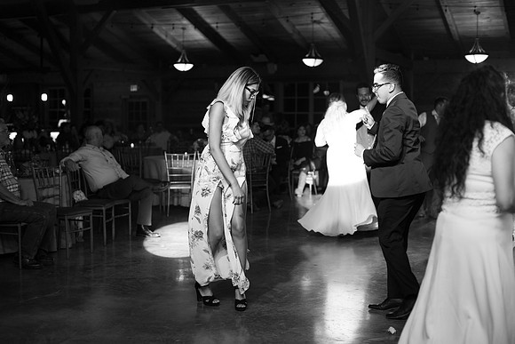 5-19-2018_Leslie and Jason-642-3