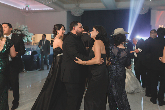 10-18-24_VANESSA AND LUIS WEDDING-2410