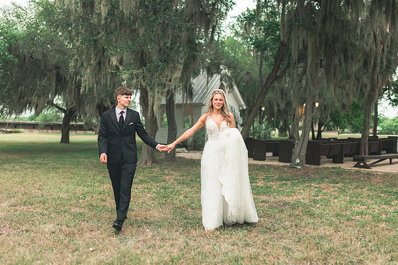 5-17-25_carissa AND JOEL WEDDONG-1526