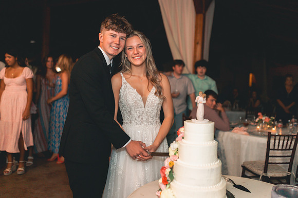 5-17-25_carissa AND JOEL WEDDONG-1589
