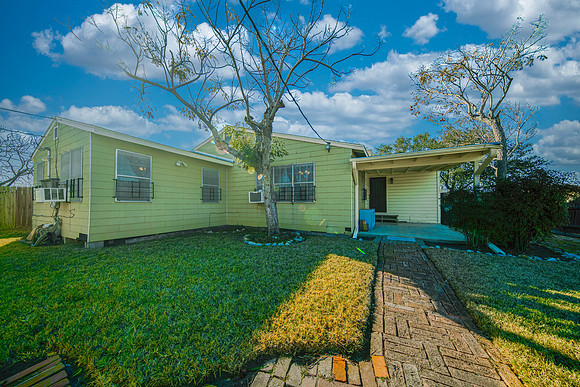 01_24_25 1402 Brentwood-301_HDR_LuminarNeo-edit-Edit