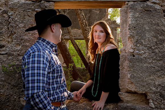 04_01_17 Jennifer and Travis Engagement-149